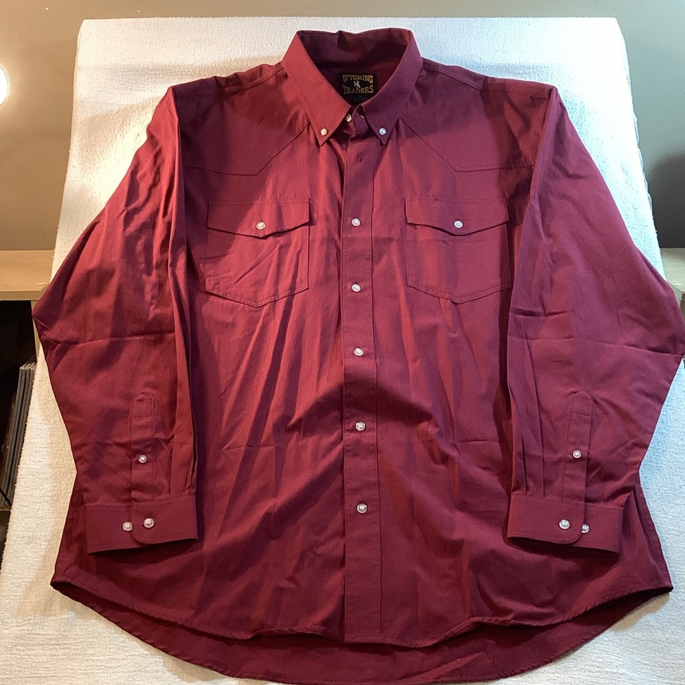 Roper Men's Maroon Wyoming Traders Button-Down Shirt